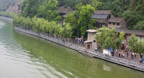 河南洛阳龙门万寿山陵园