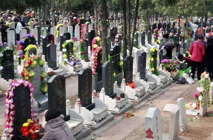 八宝山墓地多少钱北京八宝山人民公墓价格
